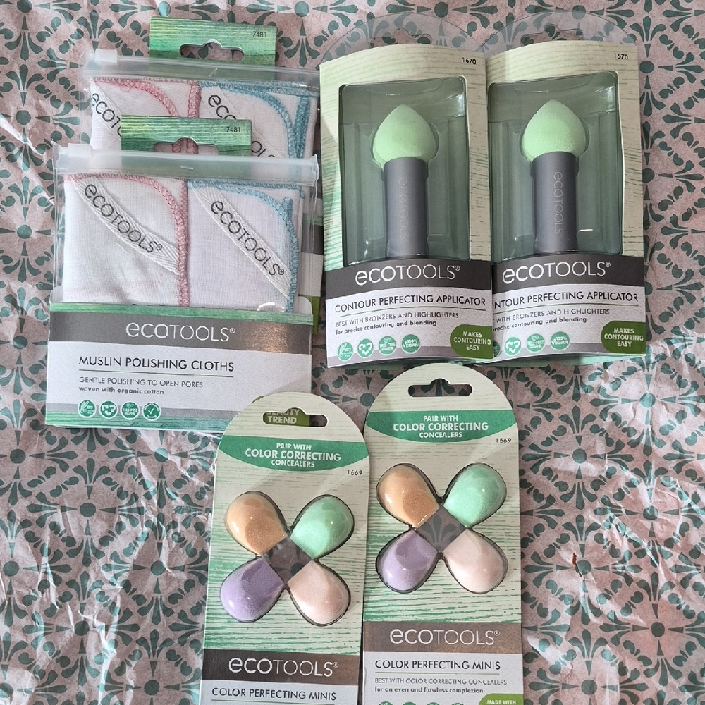 EcoTools Green and Purple Beauty Set